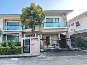 ขายบ้านเดี่ยวสวย The Plam Pattankarn พัฒนาการ 38 ใกล้สถานีรถไฟฟ้า
